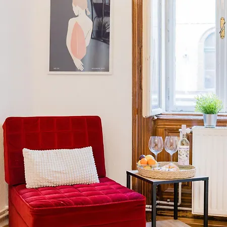 Makin' Memories-best Location In Heart Of Centre Apartament *